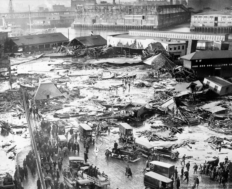 Illustration for article titled Hace exactamente 100 años ocurrió una catástrofe insólita: un diluvio mortal de melaza arrasó la ciudad de Boston